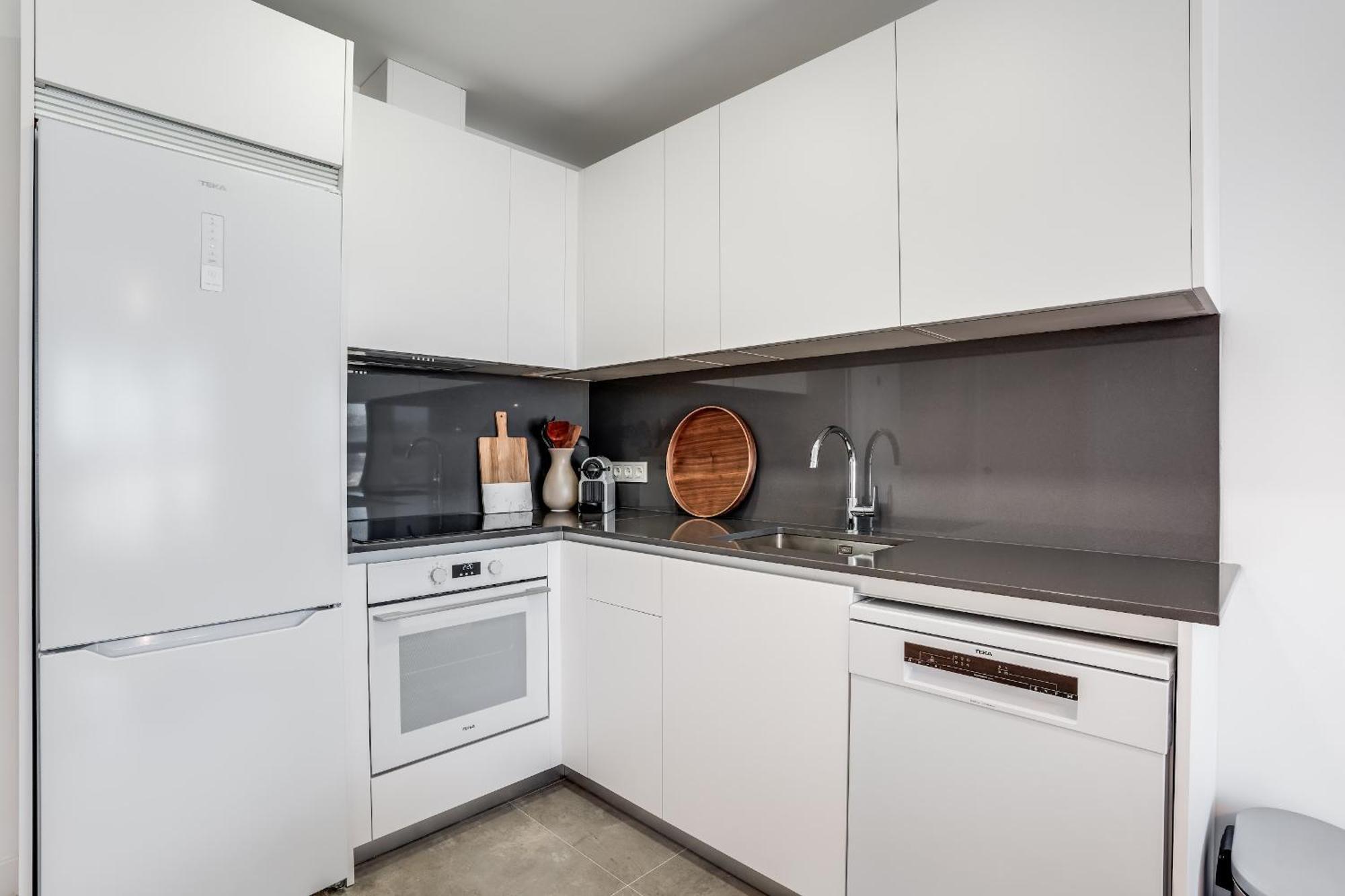 Apartment Brand New Urban Sky 25th Floor *